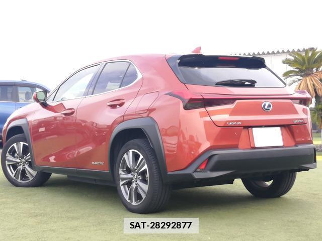Lexus UX 2021-11 7819949-15