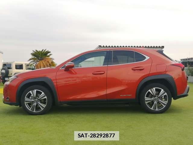 Lexus UX 2021-11 7819949-17
