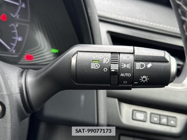 Lexus UX 2020-01 7821966-15