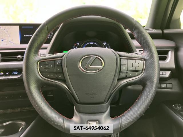 Lexus UX 2020-06 7822054-14