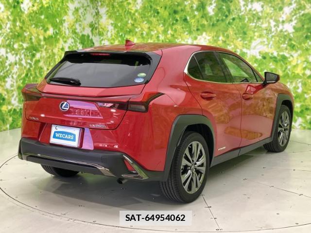 Lexus UX 2020-06 7822054-2