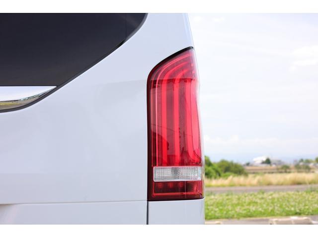 Mercedes Benz V-CLASS 2022-03 7818656-9