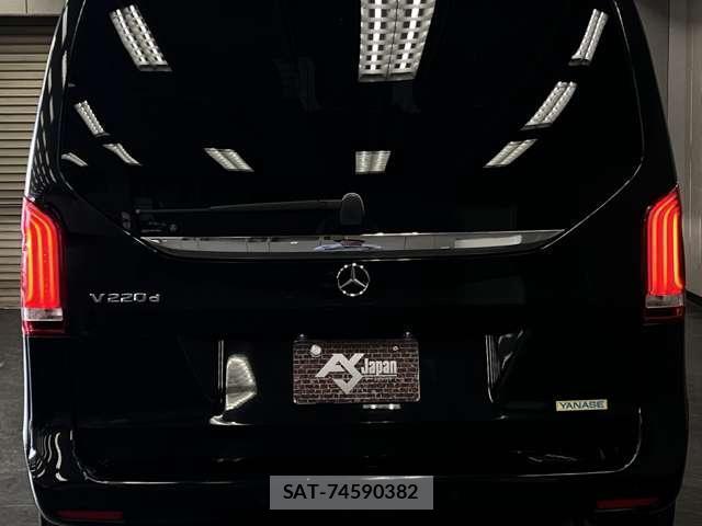 Mercedes Benz V-CLASS 2018-07 7823266-16