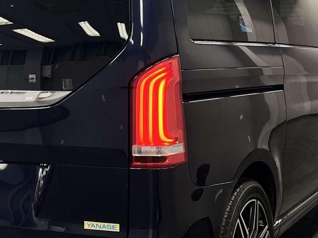Mercedes Benz V-CLASS 2017-07 7823274-15