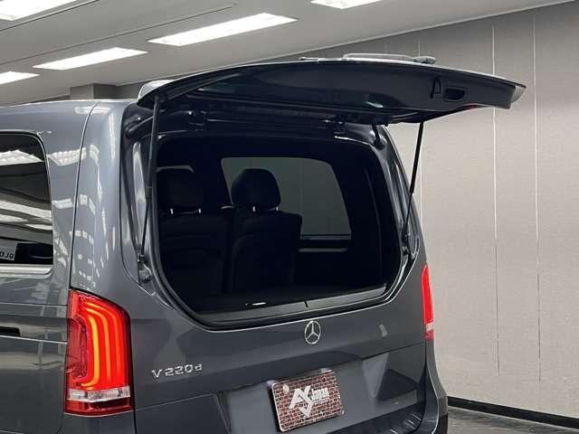 Mercedes Benz V-CLASS 2016-07 7823279-19