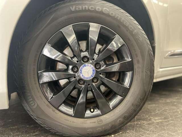 Mercedes Benz V-CLASS 2017-12 7823287-11