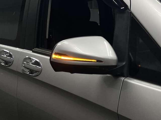 Mercedes Benz V-CLASS 2017-12 7823287-14