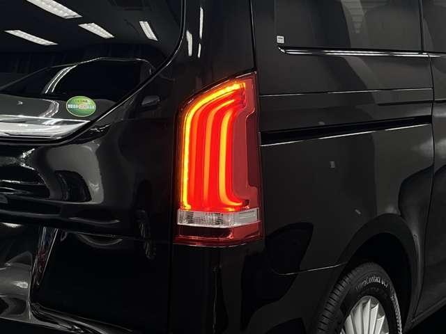 Mercedes Benz V-CLASS 2015-12 7823289-15