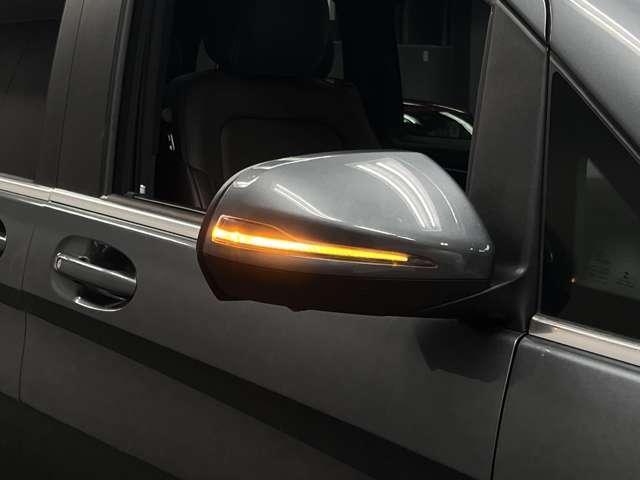 Mercedes Benz V-CLASS 2017-06 7823291-14