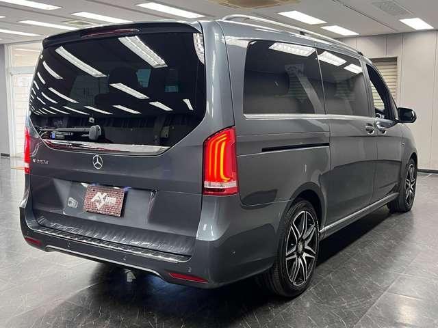 Mercedes Benz V-CLASS 2017-06 7823291-19