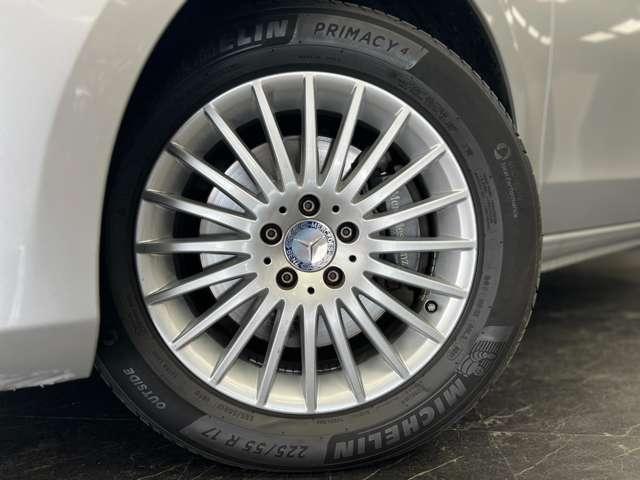 Mercedes Benz V-CLASS 2015-11 7823292-11