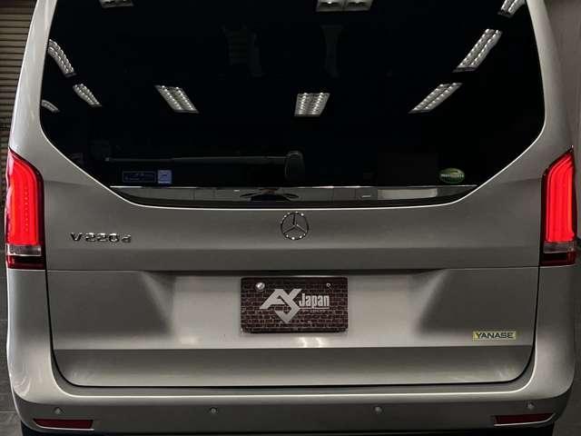Mercedes Benz V-CLASS 2015-11 7823292-16