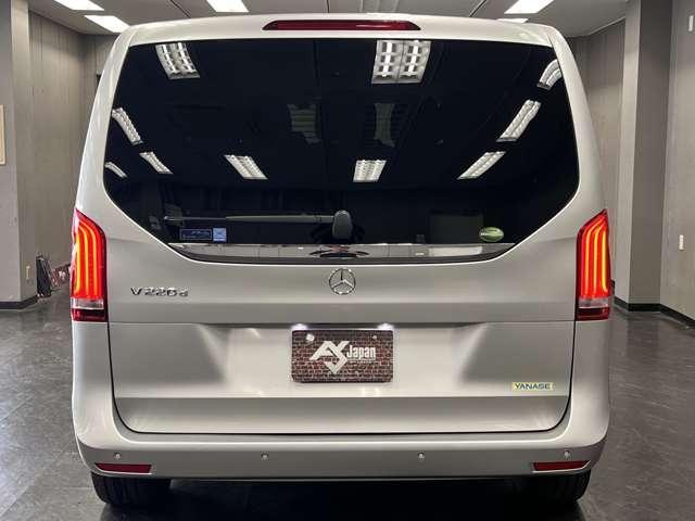 Mercedes Benz V-CLASS 2015-11 7823292-8