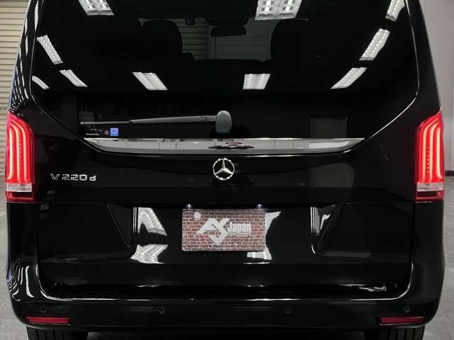 Mercedes Benz V-CLASS 2017-09 7823295-16