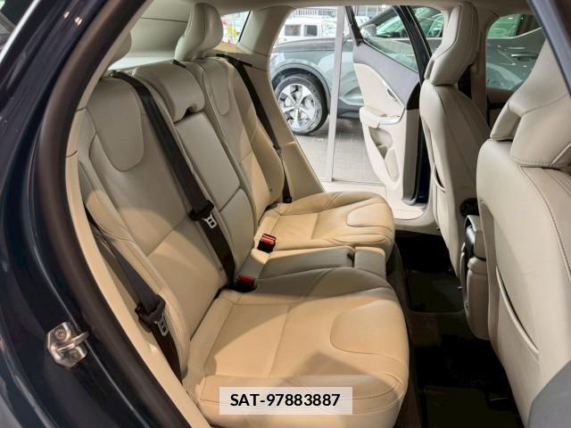 Volvo V40 2019 7812251-14