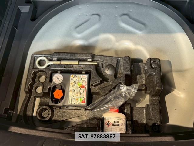 Volvo V40 2019 7812251-18