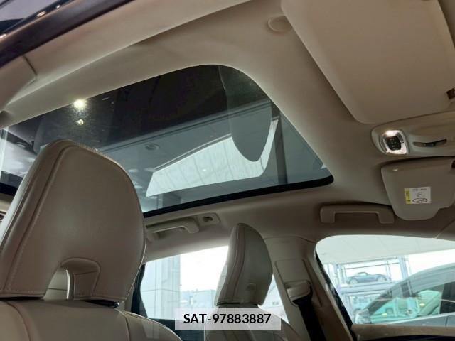 Volvo V40 2019 7812251-2
