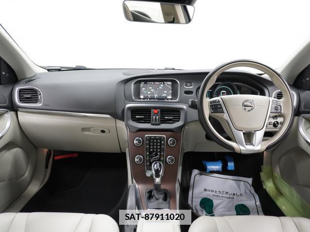 Volvo V40 2019-12 7813724-2