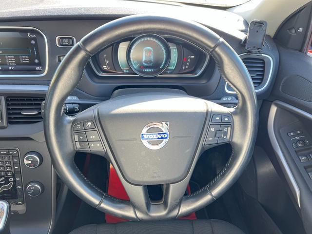 Volvo V40 2013-07 7813786-6