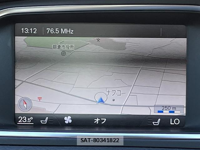 Volvo V40 2014-03 7813799-11
