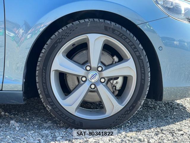 Volvo V40 2014-03 7813799-5