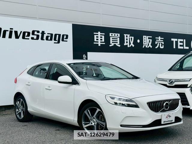 Volvo V40 2017-06 7814705-3