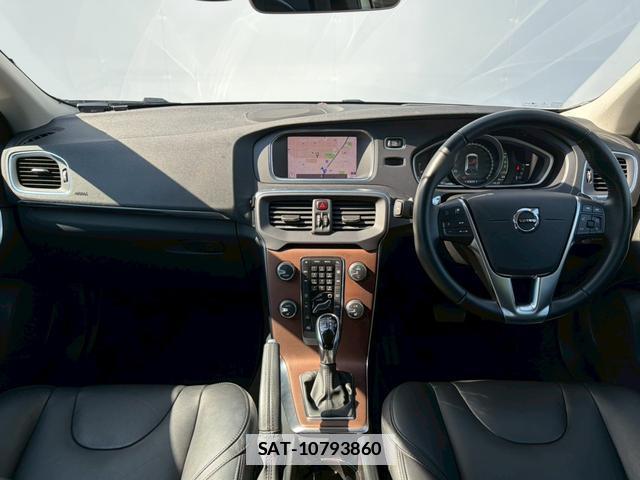 Volvo V40 2017-11 7814835-1