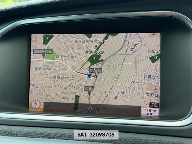 Volvo V40 2017-03 7816239-4