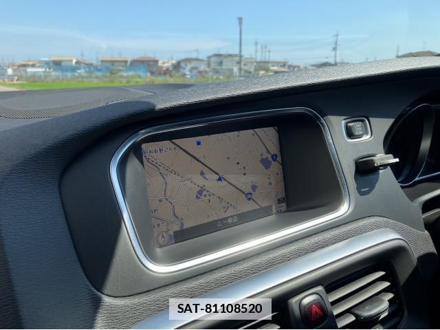 Volvo V40 2018-11 7817218-12