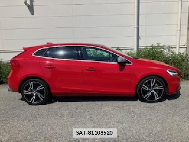 Volvo V40 2018-11 7817218-4