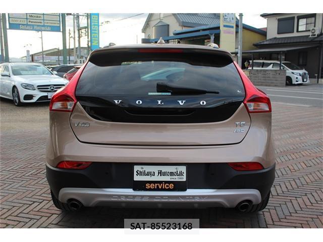 Volvo V40 2014-08 7817459-4