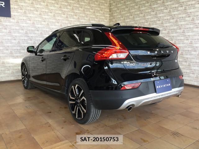 Volvo V40 2019-02 7817835-5