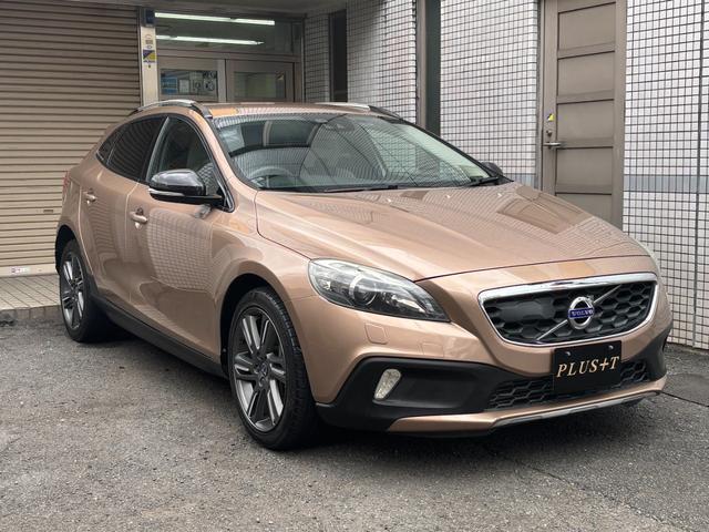 Volvo V40 2015-09 7818174-10