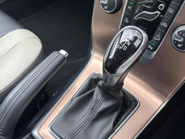 Volvo V40 2015-09 7818174-5