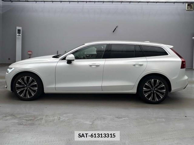 Volvo V60 2023-03 7811752-12