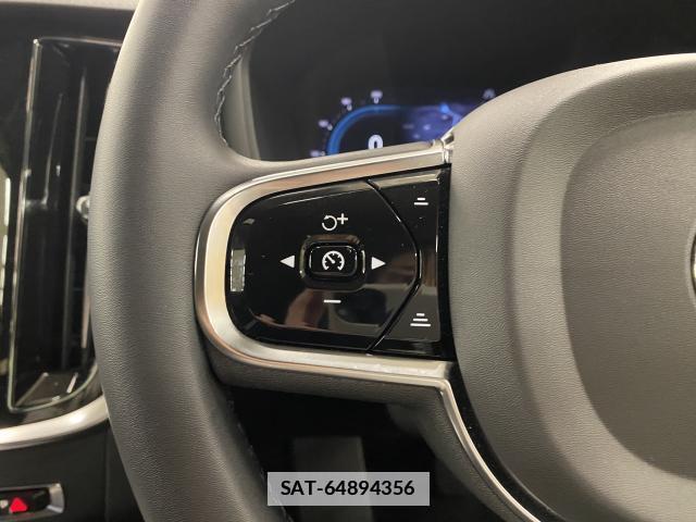 Volvo V60 2024-05 7812444-12