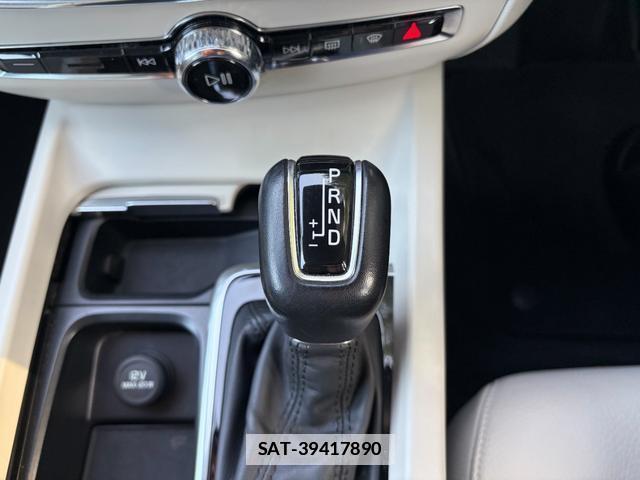 Volvo V60 2019-06 7812705-14