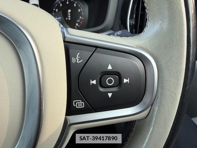 Volvo V60 2019-06 7812705-2