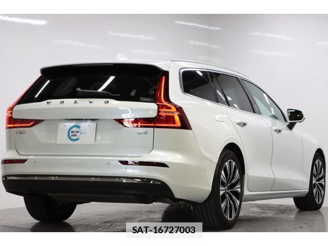 Volvo V60 2022-10 7813693-1