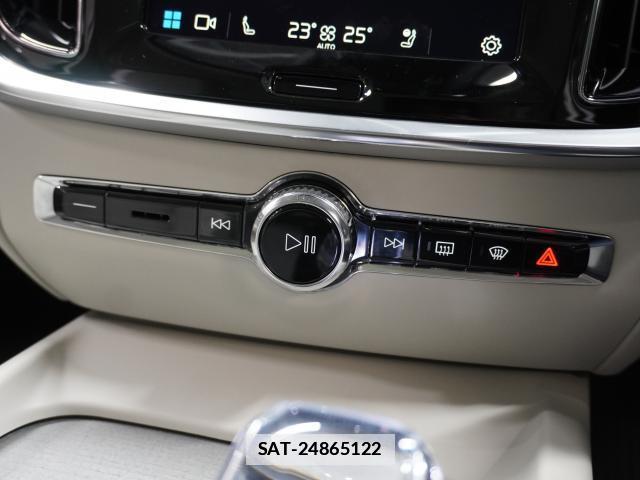 Volvo V60 2024-11 7813710-4