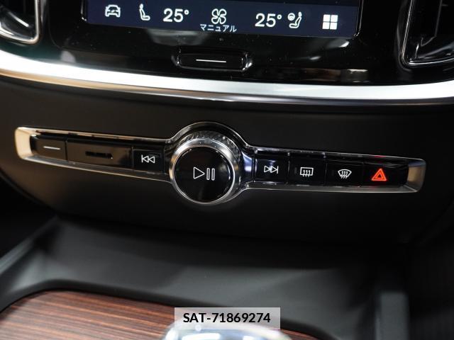 Volvo V60 2022-08 7813722-8