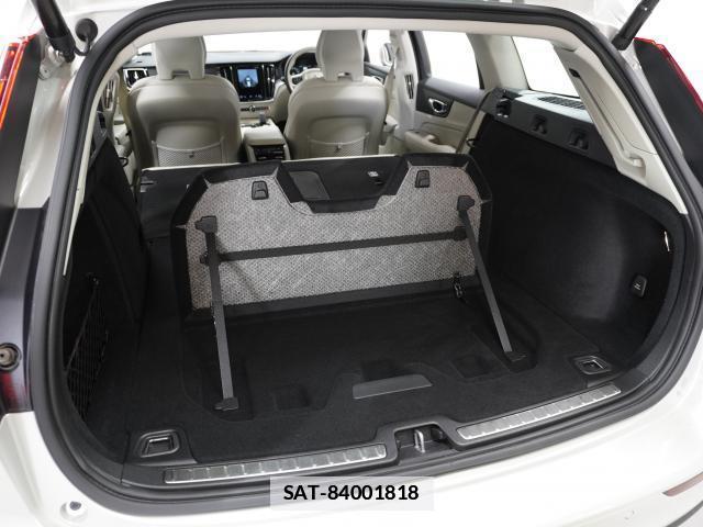 Volvo V60 2022-04 7813736-14