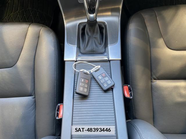 Volvo V60 2015-07 7814645-11