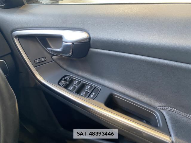 Volvo V60 2015-07 7814645-13