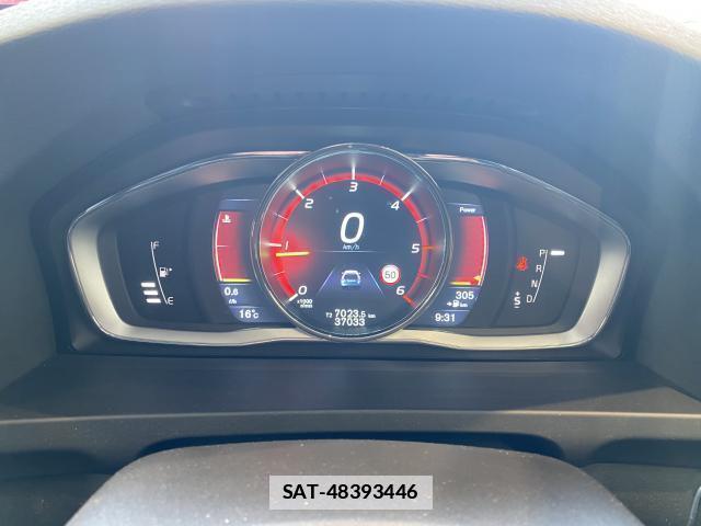 Volvo V60 2015-07 7814645-14