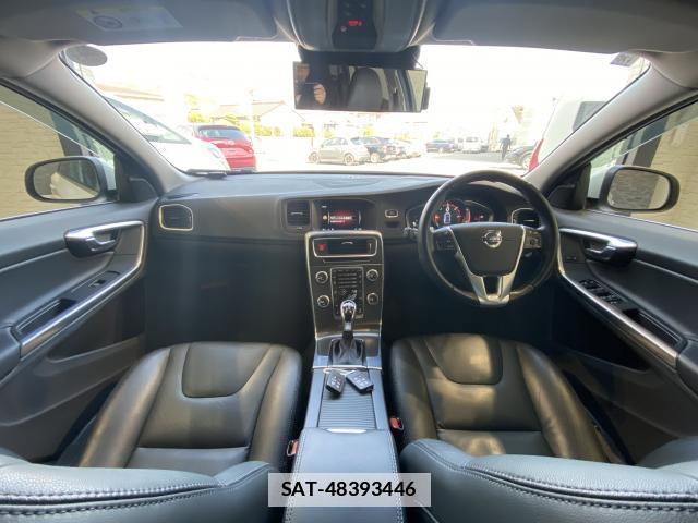 Volvo V60 2015-07 7814645-2