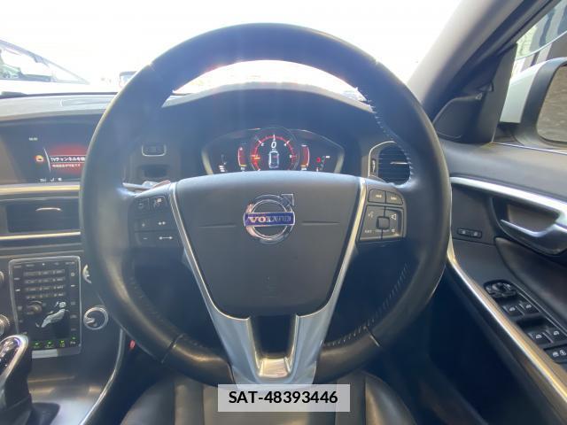 Volvo V60 2015-07 7814645-3