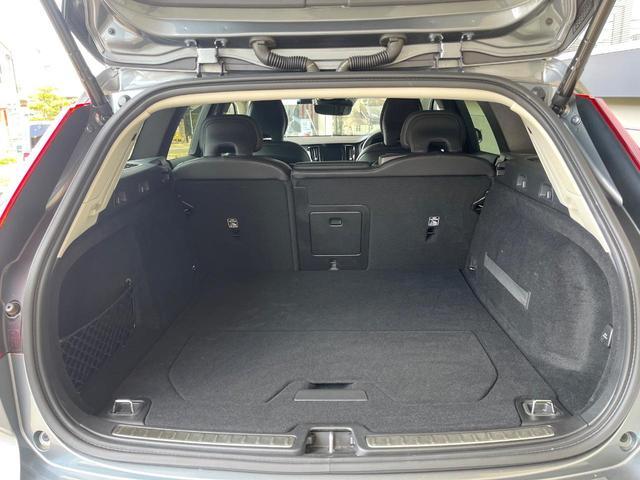 Volvo V60 2019-09 7819148-11