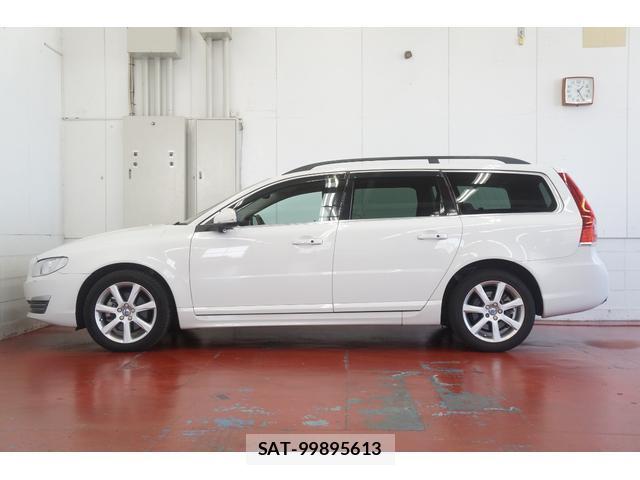 Volvo V70 2016-12 7813568-12
