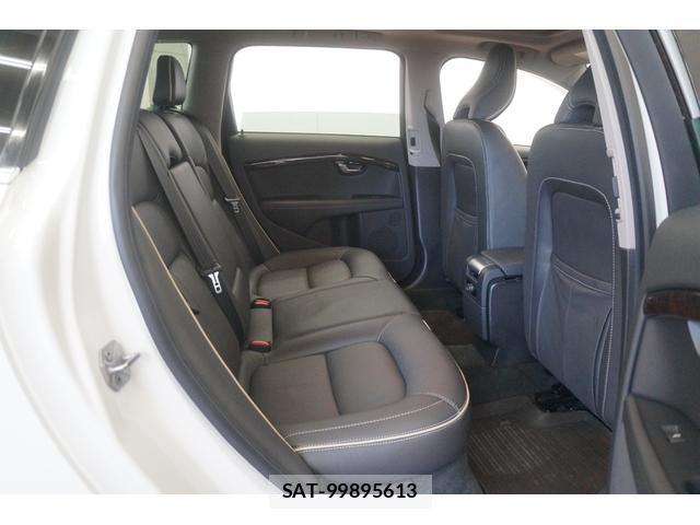 Volvo V70 2016-12 7813568-6